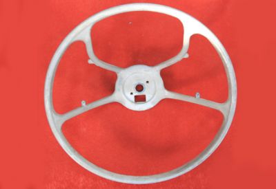 Magnesium alloy steering wheel frame